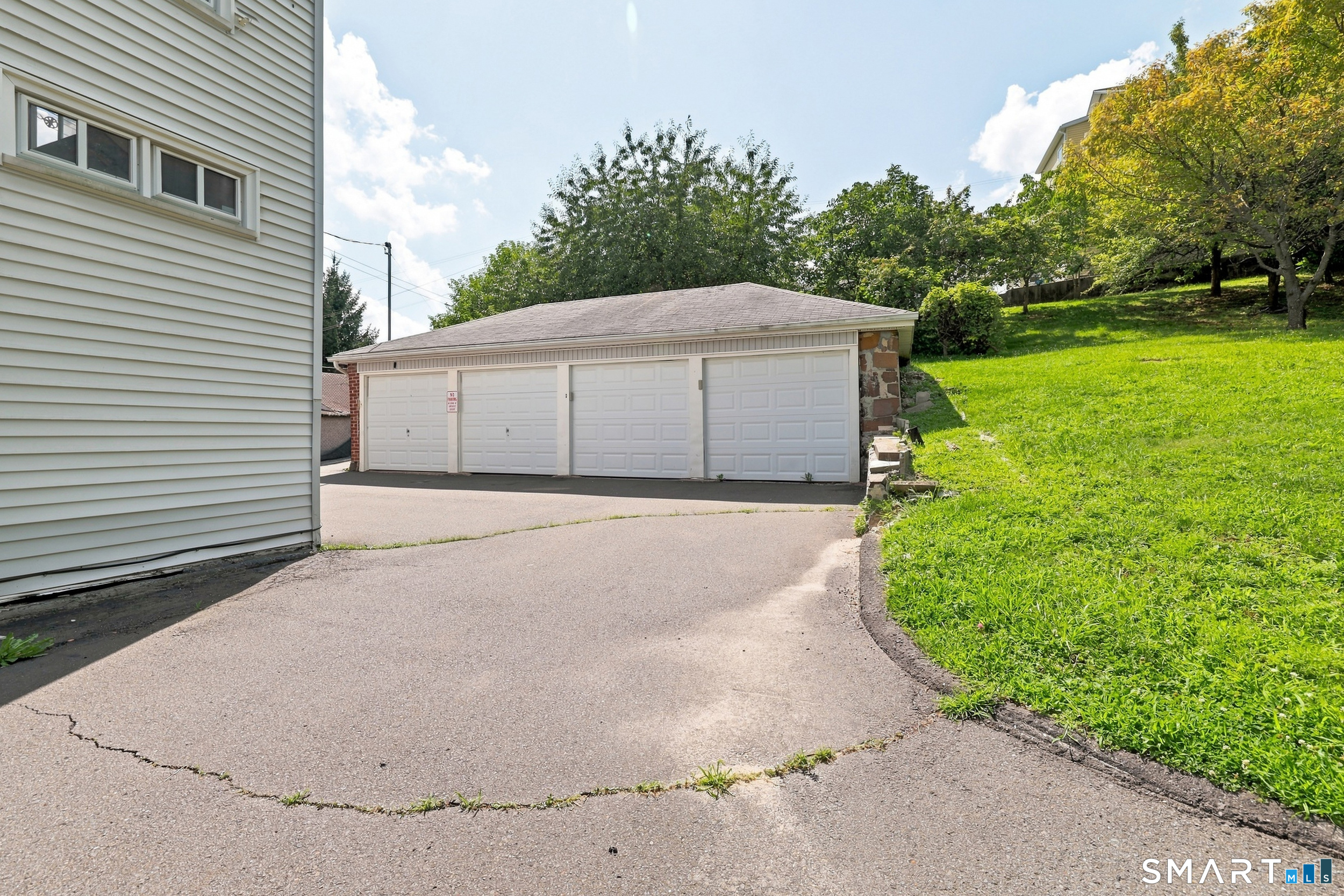Residential Lease in New Britain 3