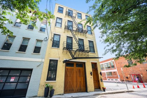 221 Kemp Aly, Cincinnati, OH, 45202-7768 | Card Image