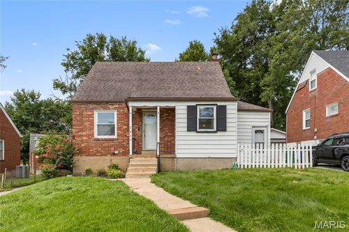 2835 Dunkirk Dr, Saint Louis, MO, 63119-1422 | Card Image