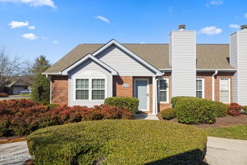 e17-805 Cedar Ln, Knoxville, TN, 37912-3111 | Card Image