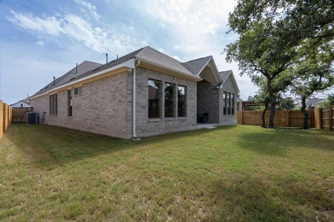 196 Left Fork Dr, House other with 4 bedrooms, 4 bathrooms and 7 parking in Kyle TX | Image 25