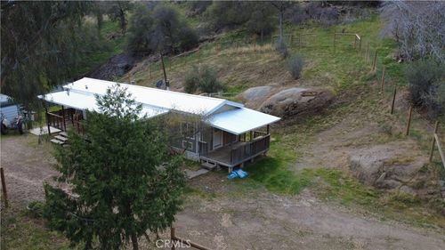 38967 Deerbrook Ln, Squaw Valley, CA, 93675-9528 | Card Image