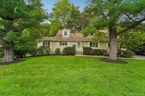 398 Blauvelt Road, Orangetown, NY, 10913 | Card Image