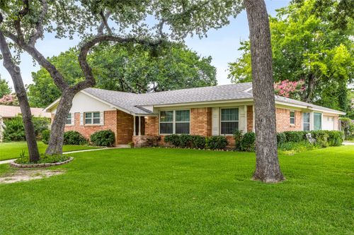 520 Circleview Dr N, Hurst, TX, 76054-3406 | Card Image