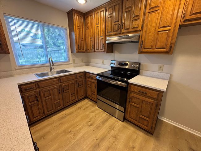 3302 Wells Dr, Home with 3 bedrooms, 3 bathrooms and null parking in Plano TX | Image 10
