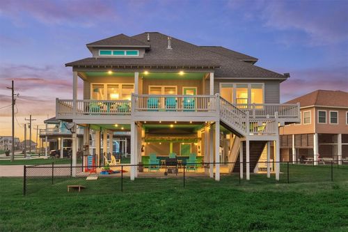 878 Surf Rd, Port Bolivar, TX, 77650-3630 | Card Image