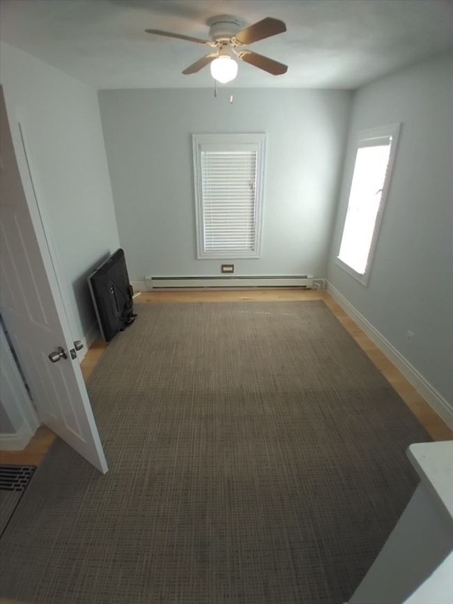 14 Russell St, Home with 6 bedrooms, 2 bathrooms and 5 parking in Everett MA | Image 13
