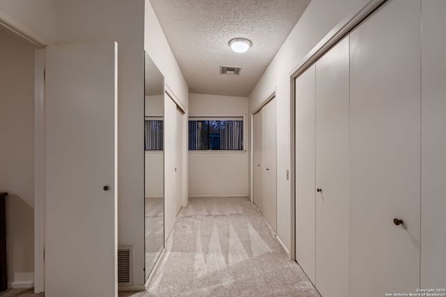 201 Sheffield, House other with 5 bedrooms, 5 bathrooms and null parking in Castle Hills TX | Image 46
