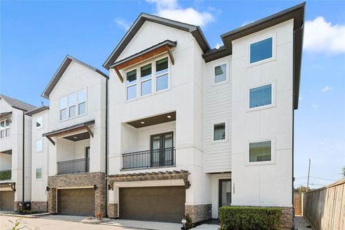 1222 Upton St, Houston, TX, 77020-6448 | Card Image