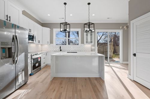 752 Croley Dr, Nashville, TN, 37209 | Card Image