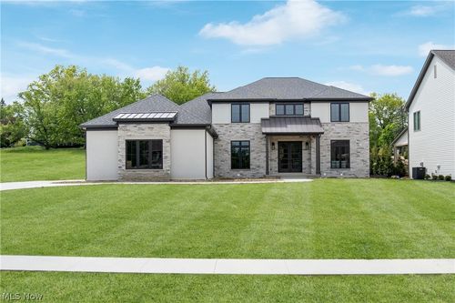 526 Sawgrass Drive, Fairlawn, OH, 44333 | Card Image