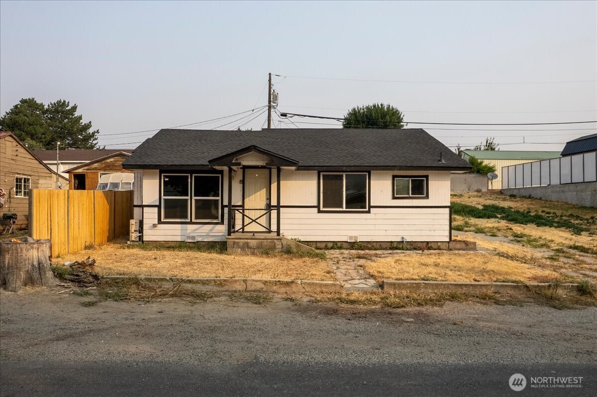 Residential in Electric City 3
