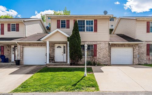 266 Donna Ave, Morgantown, WV, 26505-3904 | Card Image