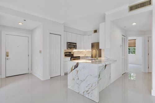 apt-206-1803 N Flagler Dr, West Palm Beach, FL, 33407-6525 | Card Image