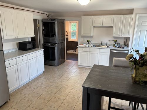 apt-3-4 Herbert St, Wakefield, MA, 01880-3591 | Card Image