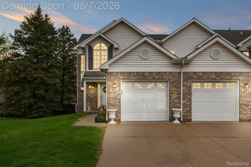894 Natures Cove Ct, Wixom, MI, 48393-4580 | Card Image