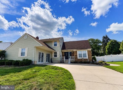 207 Claiborne Way, Sewell, NJ, 08080-1642 | Card Image