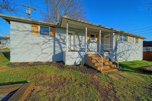 1304 55th Ave N, Nashville, TN, 37209-1456 | Card Image