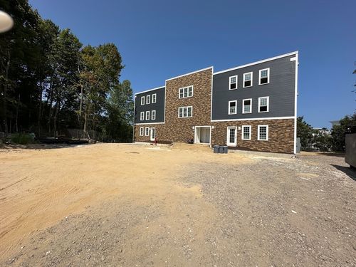 393 Court St, Plymouth, MA, 02360-7310 | Card Image