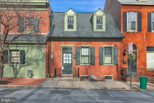 205 E Chestnut St, LANCASTER, PA, 17602-2705 | Card Image