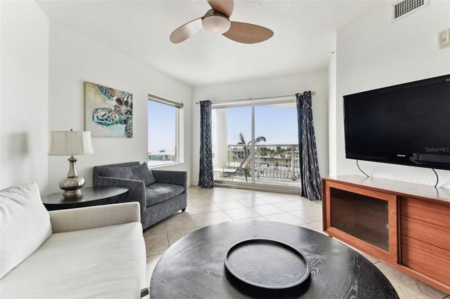 507 - 11605 Gulf Blvd, Condo with 2 bedrooms, 2 bathrooms and null parking in TREASURE ISLAND FL | Image 18