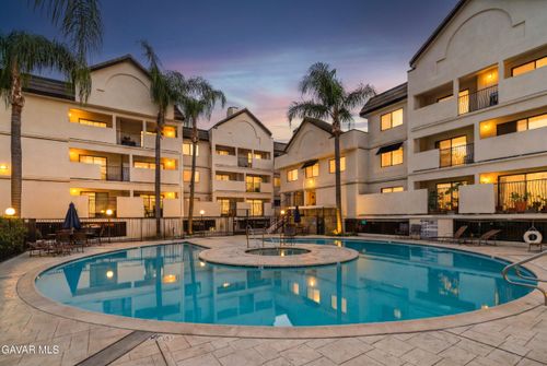 unit-112-17735 Kinzie St, Northridge, CA, 91325-4824 | Card Image