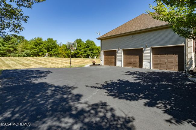 3 Hannah Mount Dr, House other with 5 bedrooms, 5 bathrooms and null parking in Millstone Township NJ | Image 45