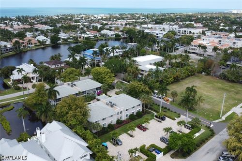 b638-638 7th Ave S, NAPLES, FL, 34102-6737 | Card Image