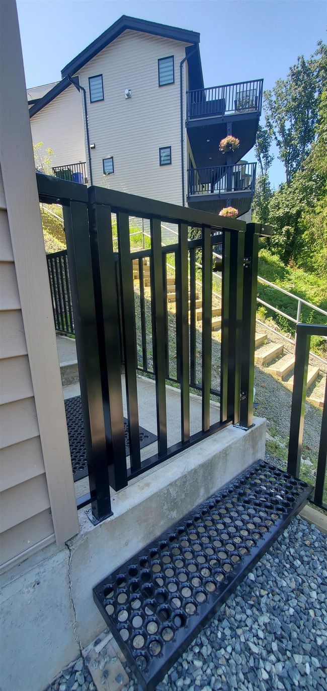 View of gate | Image 17
