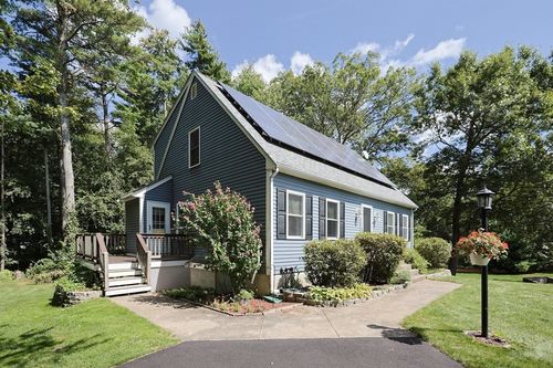 60 Metacommett Dr, Attleboro, MA, 02703-5428 | Card Image