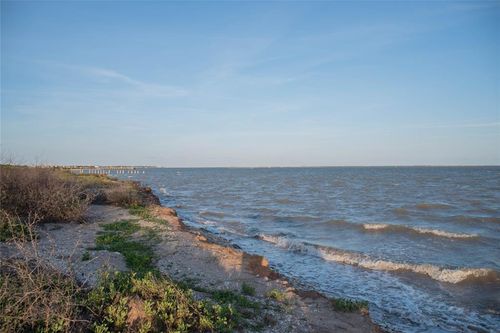3049 Palacios Bay, Palacios, TX, 77465 | Card Image