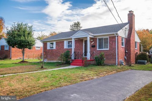 3215 Parkwood Ter, FALLS CHURCH, VA, 22042-3615 | Card Image