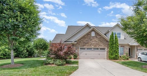 5207 York Place Ct, Walkertown, NC, 27051-9488 | Card Image