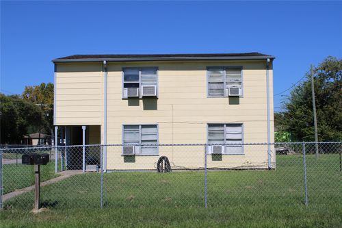 1142 7th Ave N, Texas City, TX, 77590-7431 | Card Image