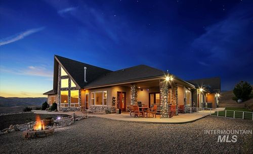 12 Coyote Point Rd, Horseshoe Bend, ID, 83629-8054 | Card Image