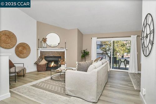 2414 Heatherleaf Ln, Martinez, CA, 94553-4336 | Card Image