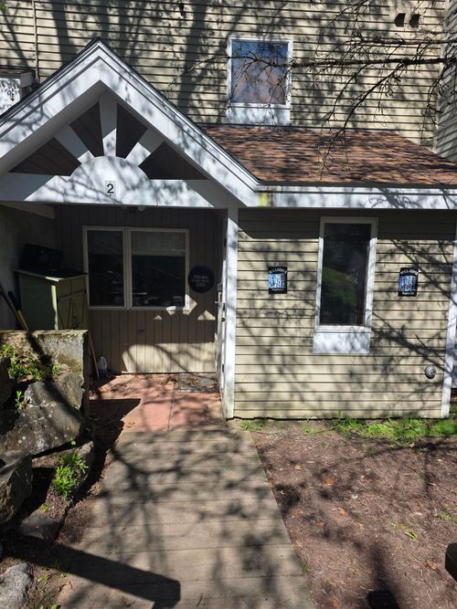 2-7 Laurel Cir, Campton, NH, 03223-4448 | Card Image