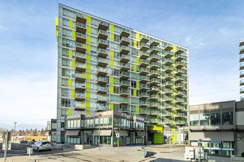 501-30 Brentwood Common Nw, Calgary, AB, T2L2L8 | Card Image