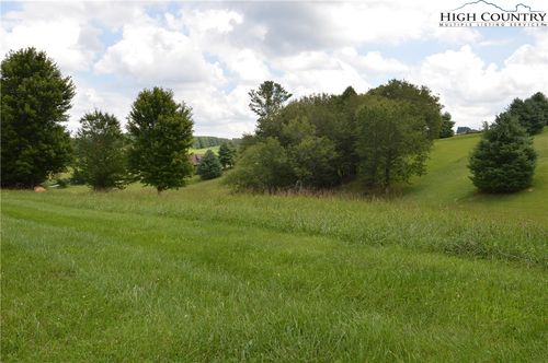 70 Bear Tracks Lane, Sparta, NC, 28675 | Card Image