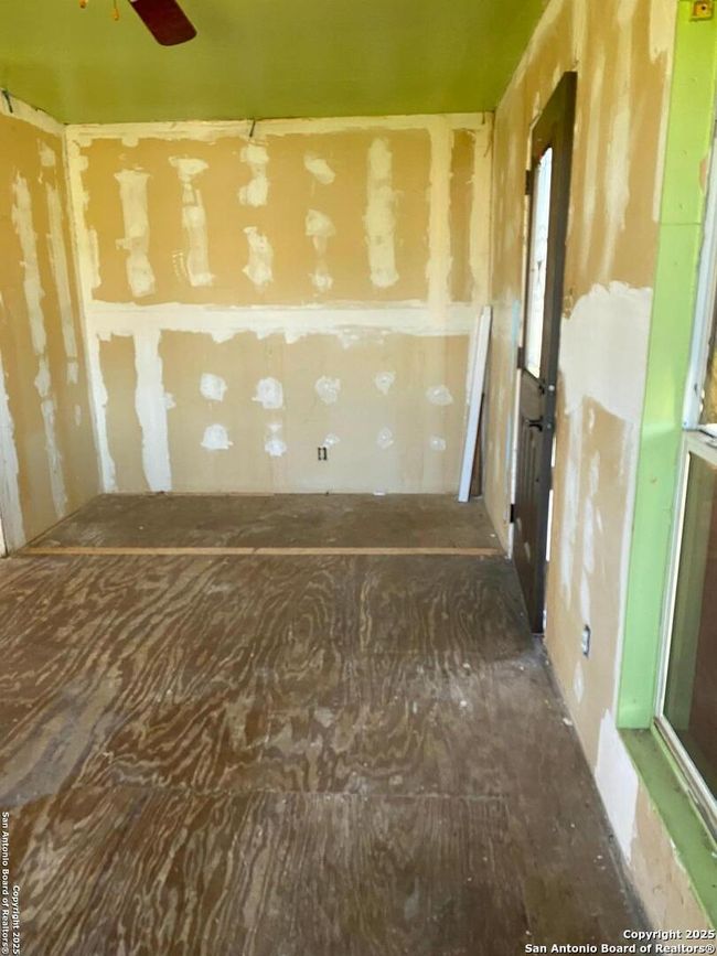 1506 Hough, House other with 3 bedrooms, 1 bathrooms and null parking in Adkins TX | Image 10
