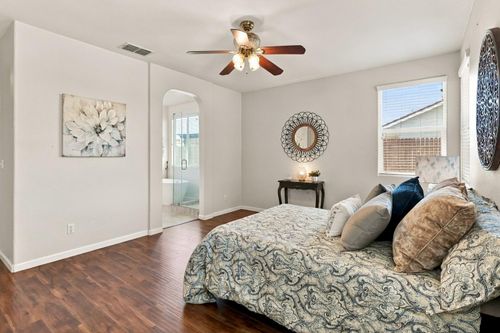 10224 Blossom Ridge Drive, Elk Grove, CA, 95757 | Card Image