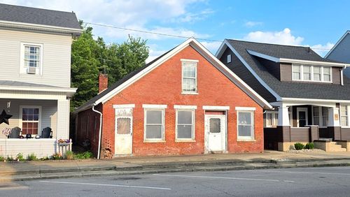 22 N Main Street, Kingston, OH, 45644 | Card Image