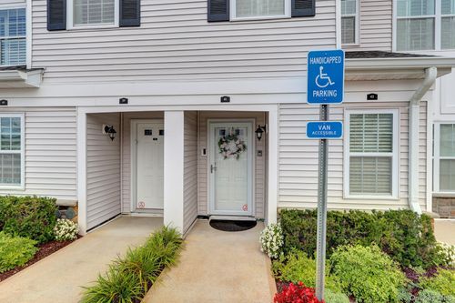 41 Spring Drive, Hempstead, NY, 11783 | Card Image