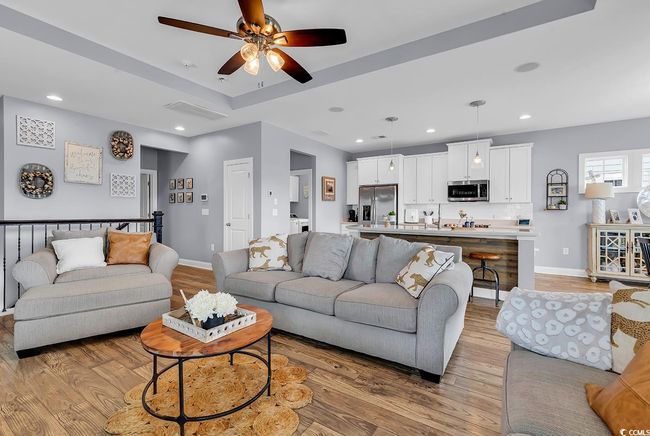 104 Splendor Cir, House other with 3 bedrooms, 3 bathrooms and 4 parking in Murrells Inlet SC | Image 4