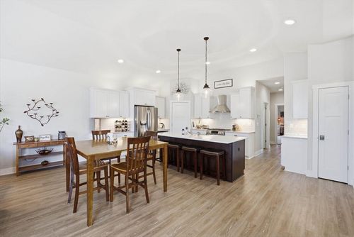 S70W15775 Sandalwood Drive, Muskego, WI, 53150 | Card Image