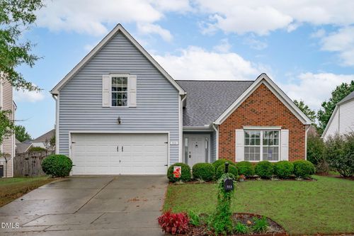 513 Aspen Grove Dr, Fuquay-Varina, NC, 27526-8190 | Card Image