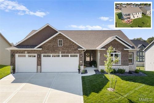 224 Meridian Oaks Dr, Glen Carbon, IL, 62034-1354 | Card Image