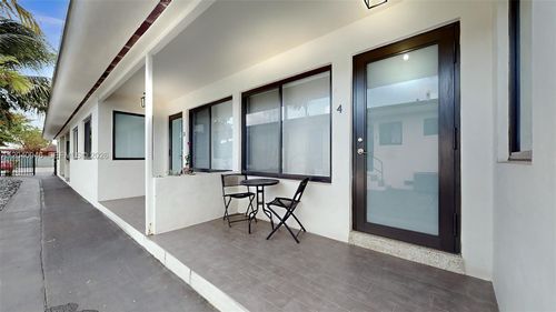 4-101 W 11th St, Hialeah, FL, 33010-4195 | Card Image