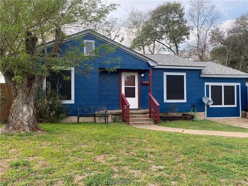 704 Churchill Dr, Bryan, TX, 77801-1907 | Card Image