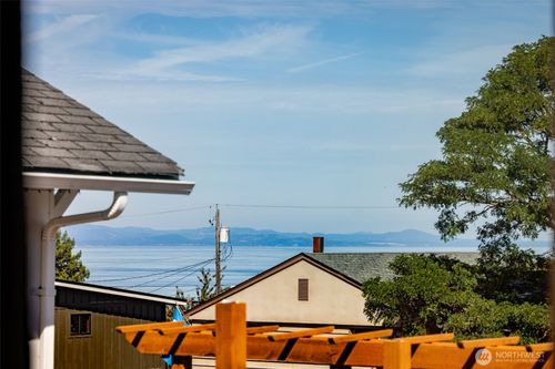 1616 W 7th St, Port Angeles, WA, 98363-5202 | Card Image